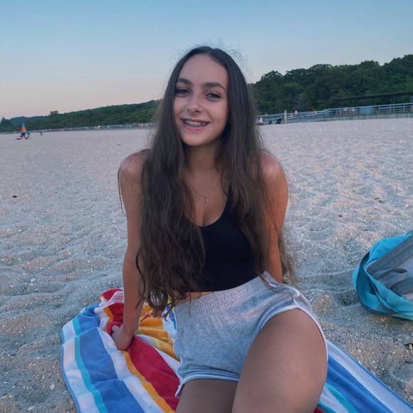 sarahhhh2828